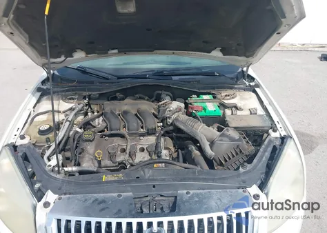 2008 Mercury Milan V6 Premier z USA, uszkodzony, nr VIN 3MEHM08198R619405